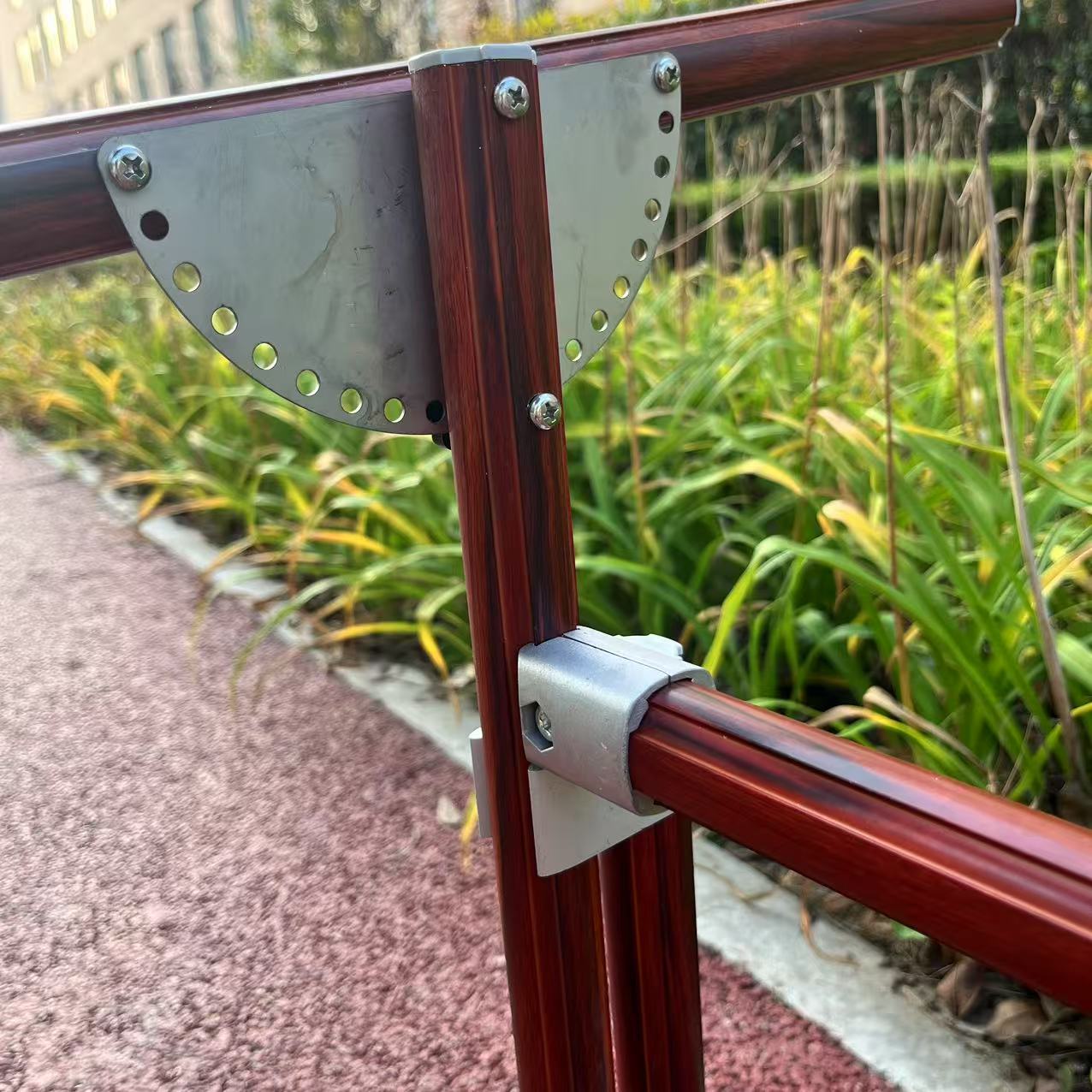 2-in-1 Aluminium Cross Stitch Frame Stand for Bed & Table – Adjustable Height 25–55cm / 9.84–21.65 inches, Width 42–80cm / 16.54–31.50 inches, 180° Rotating Scissors Holder