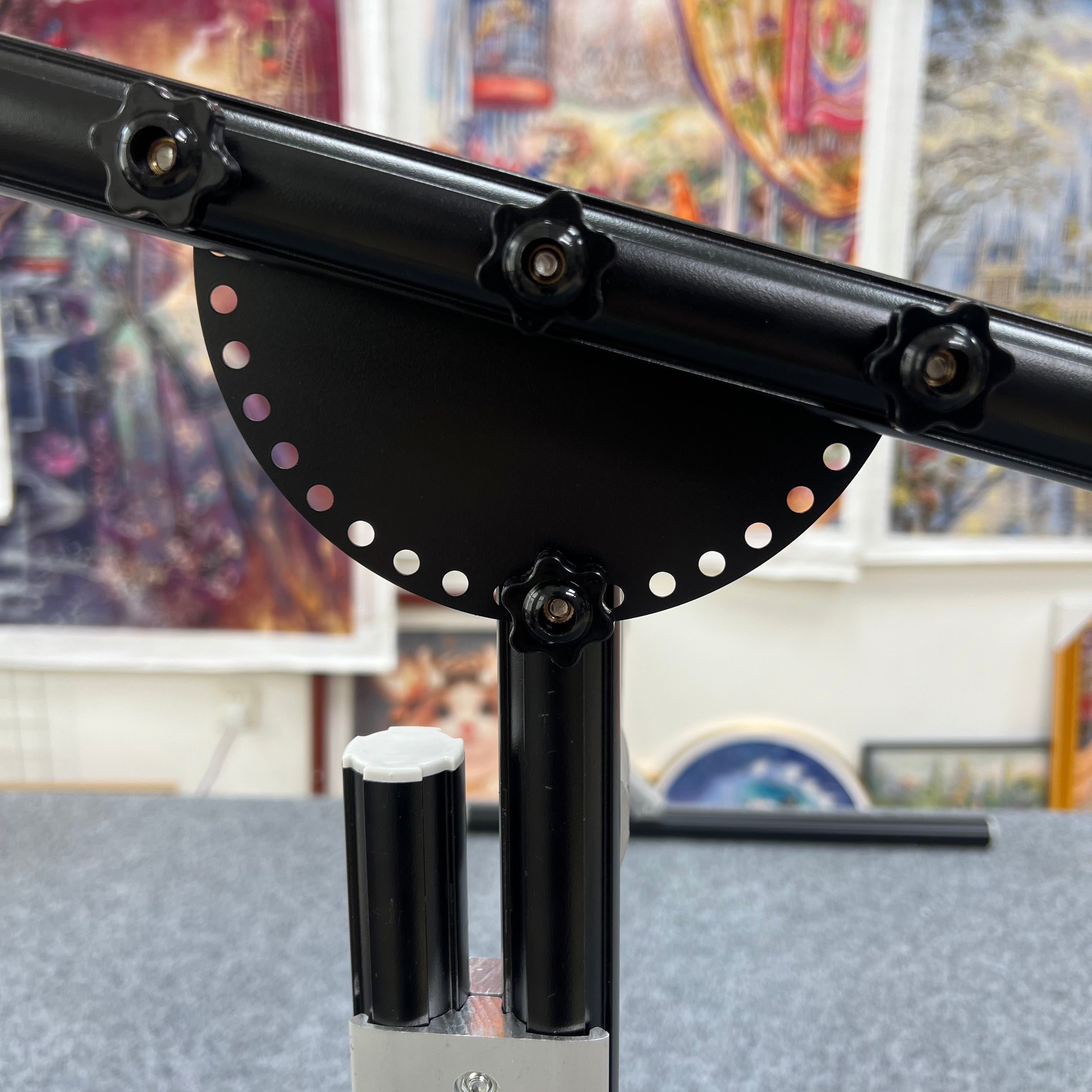 【Third Generation】 Adjustable Tabletop Cross Stitch Embroidery Frame Base, Aluminum Alloy, Height 13-25cm / 5.12-9.84 inches, 90°-180° Angle, DIY Needlework Stand