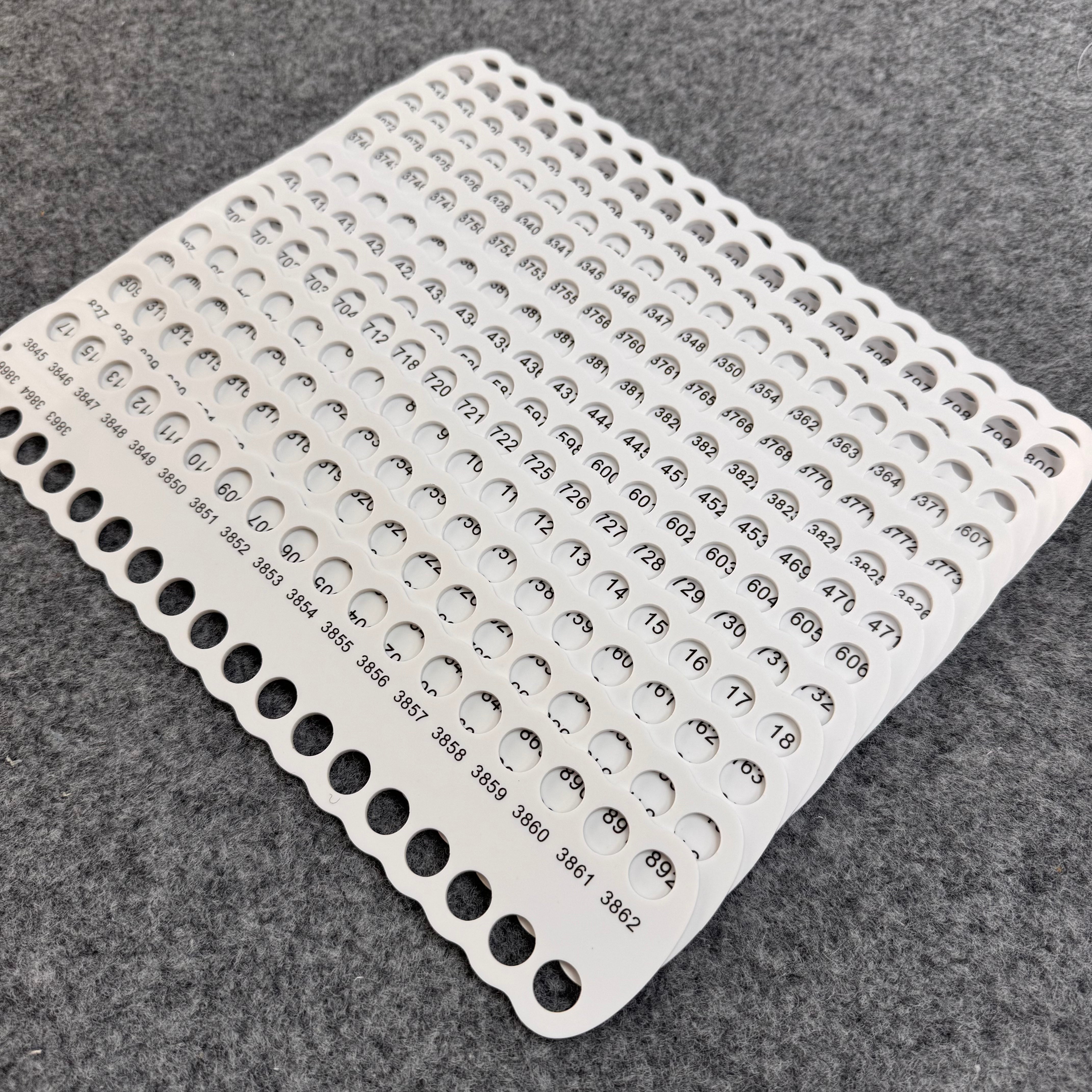 14-Piece Double-Sided Thread Organizer with 482 DMC Colour Codes