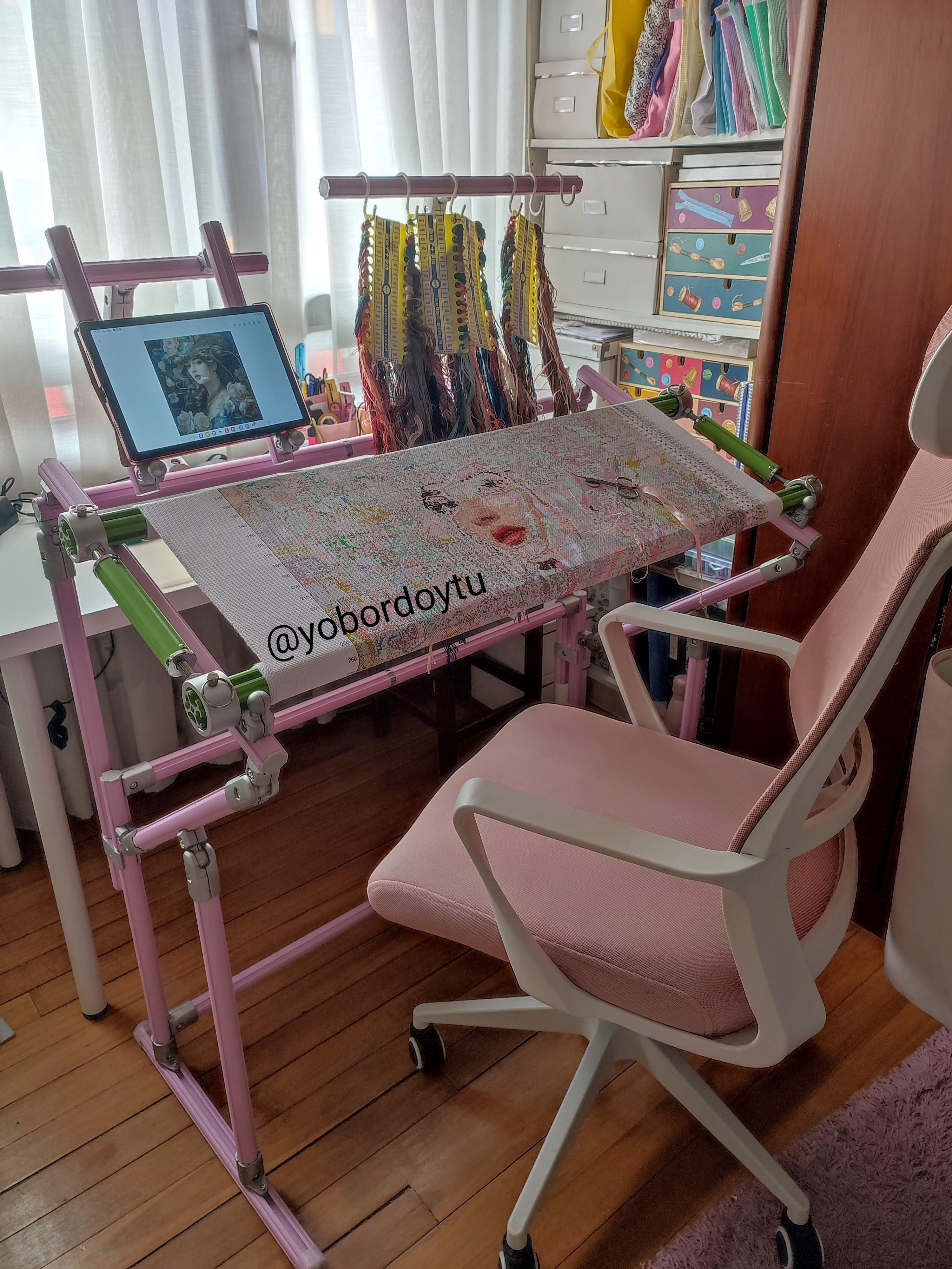 Scroll Frame with Adjustable Width | Extendable Scroll Frame] Adjustable Aluminium Alloy Scroll Frame for Cross Stitch | Extra Thick, Extendable Embroidery Frame with Adjustable Width and Length