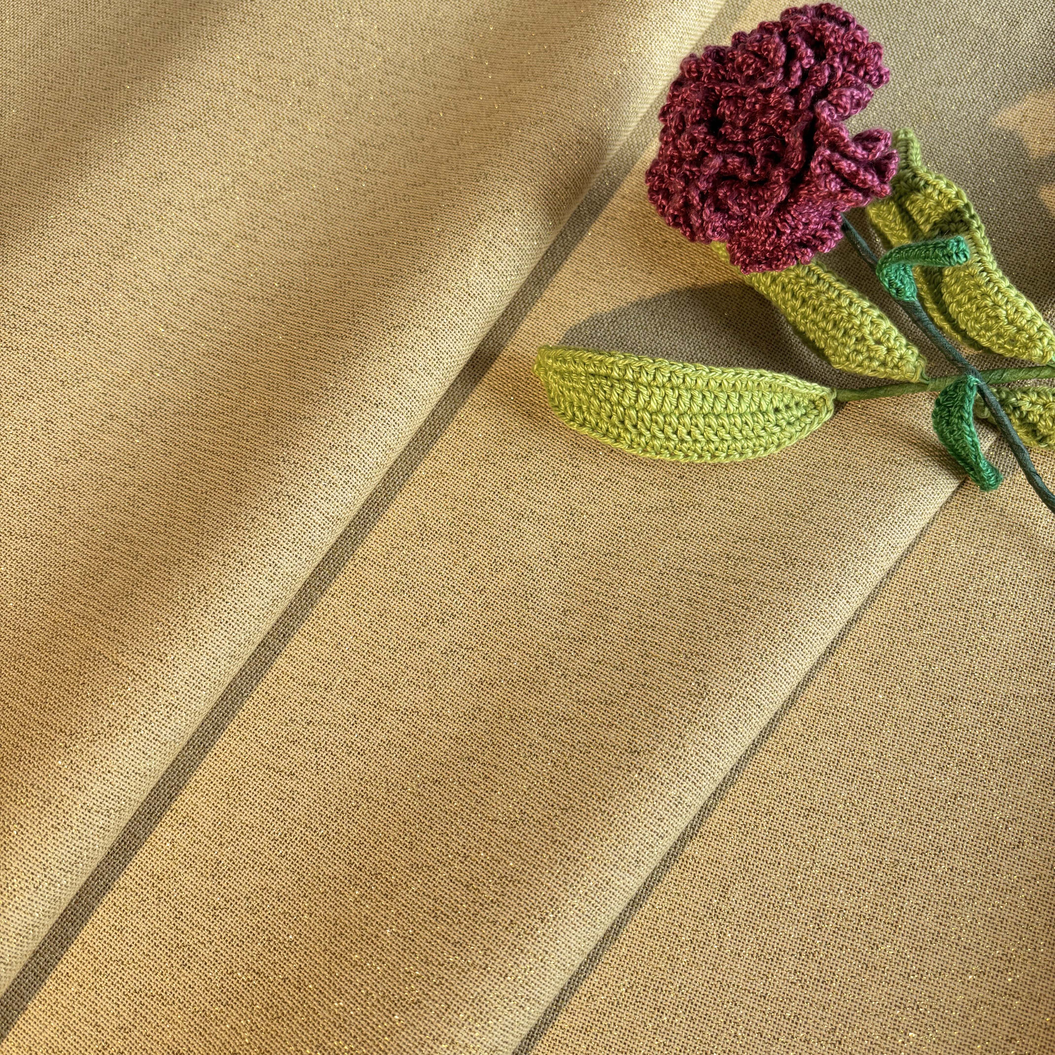 28ct linen gold silk, flash cotton