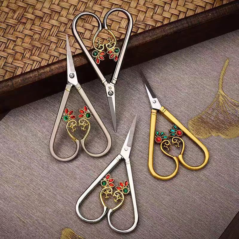Triangle Scissors